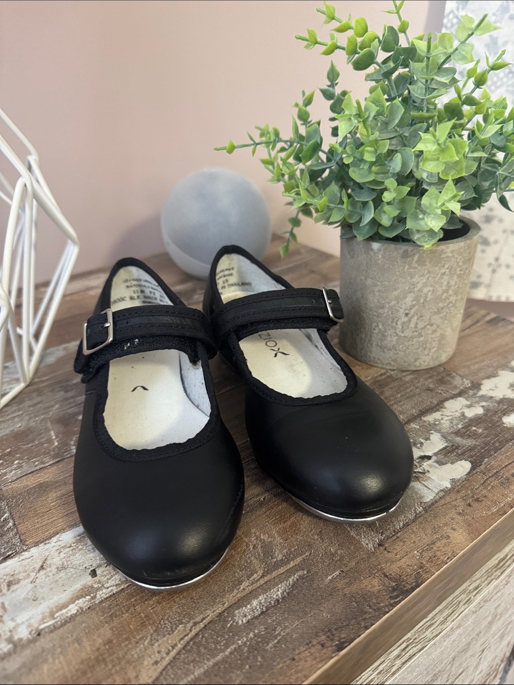 Kids Black Mary Jane tap shoes capezio